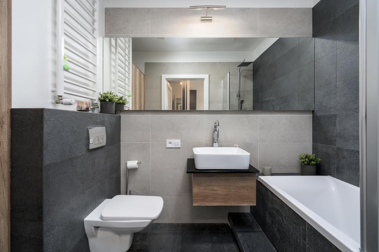 Sleepway Apartments- Garbary 100-46 波兹南 外观 照片