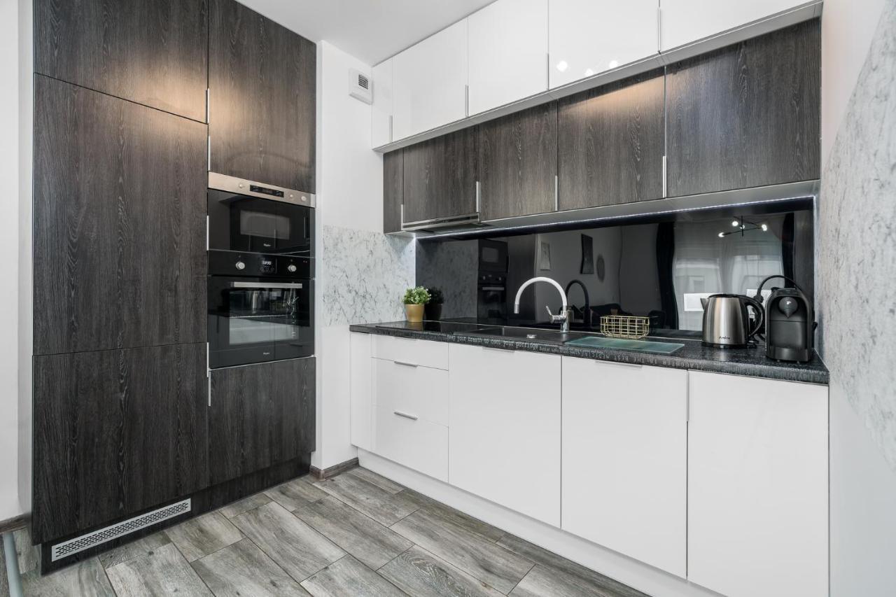 Sleepway Apartments- Garbary 100-46 波兹南 外观 照片